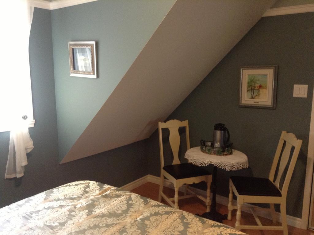 Douces Evasions Bed & Breakfast Saint-Anselme Exterior foto