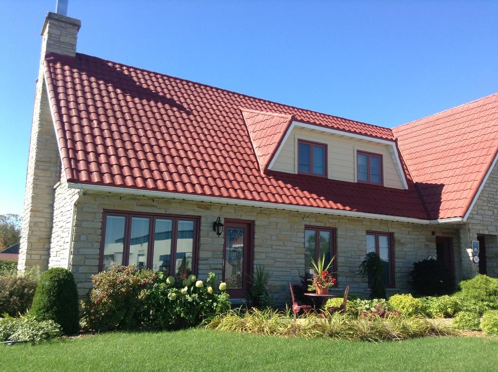 Douces Evasions Bed & Breakfast Saint-Anselme Exterior foto